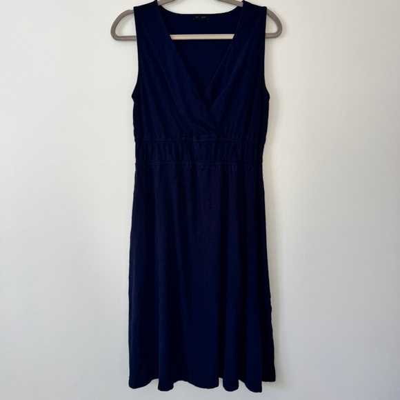 Talbots Dress Nantucket Slub Sleeveless Fit & Flare Blue Wrap Waist V Neck Sz M - Picture 2 of 14